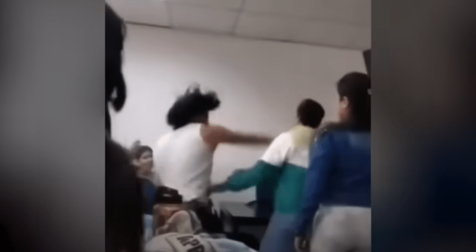 Profesor es agredido por estudiante